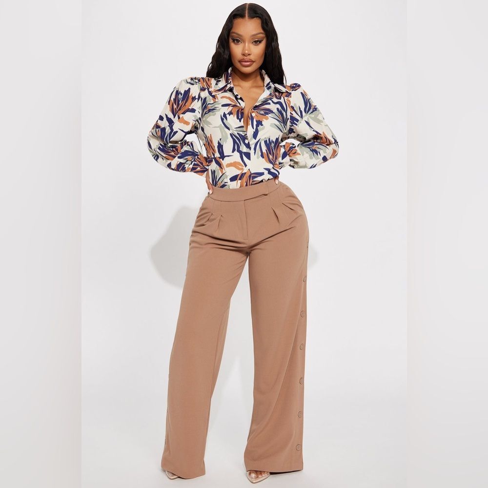 NWT Fashion Nova Wide Leg Alana Side Button Trousers Pants in Mocha Brown SZ L